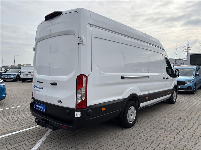 Ford Transit 2,0 EcoBlue 121kW L4 DPH - fotka 5 z 43