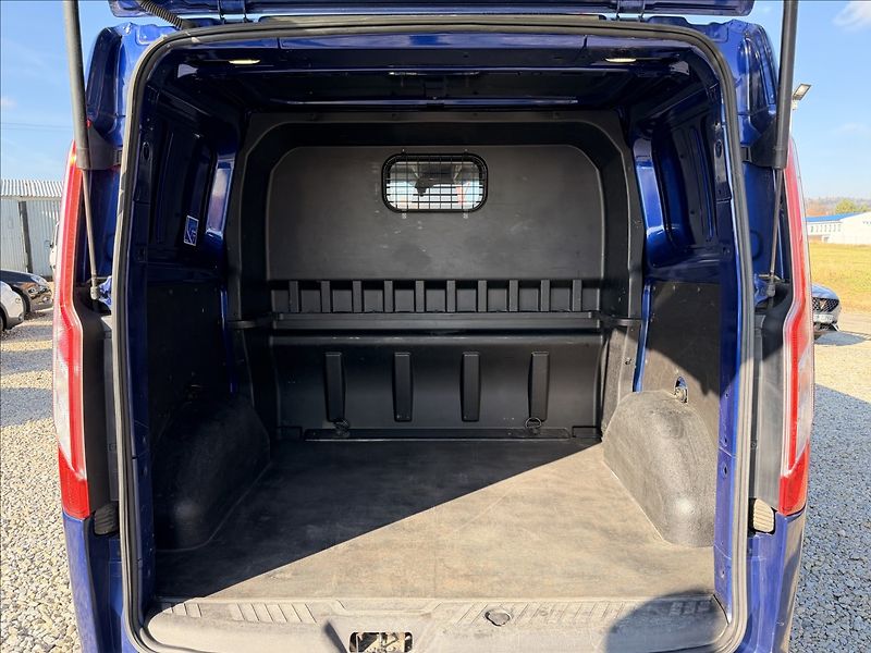 Ford Transit Custom 2,0 125kW 5MÍST WEBASTO DPH TZ - fotka 23 z 30