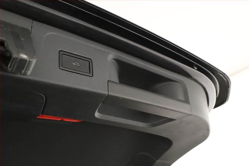 Volkswagen Passat (2016) 2.0 BiTDI, 4X4, Automat - fotka 12 z 17