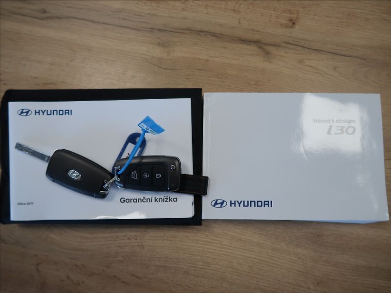Hyundai i30 1,0 T-GDi,88kW,1majČR,serv.kn. - fotka 24 z 29