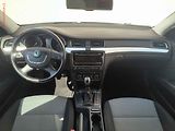 Škoda Superb (2010) 1.6 TDi, Xenon, AC - náhled 8