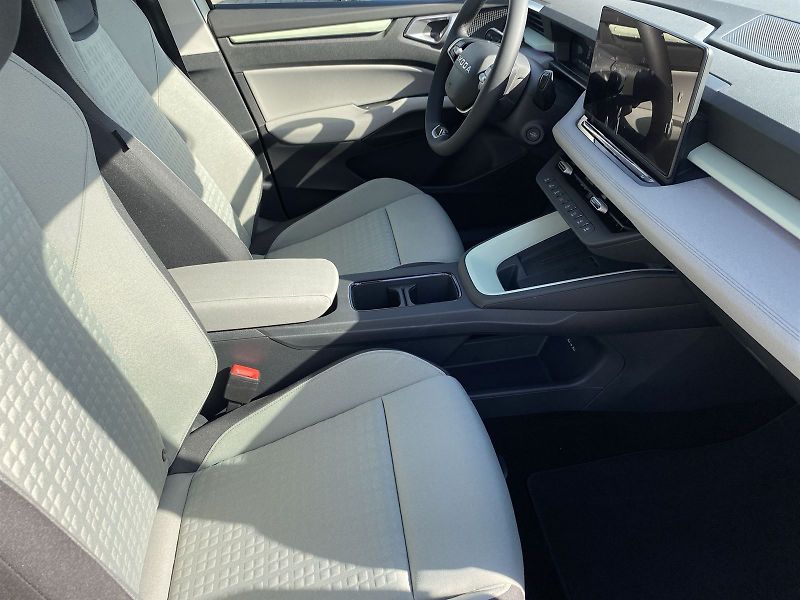 Škoda Epiq (2026) 55 kWh 155 kW 1° převodovka Au - fotka 14 z 22