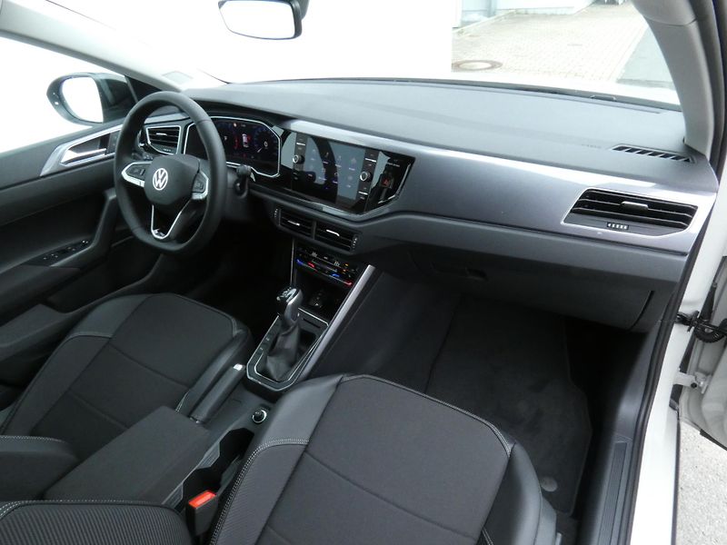 Volkswagen Taigo Style 1,0 TSI 85 kW 7DSG - fotka 20 z 30