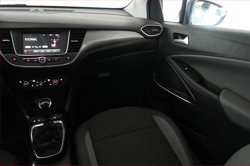 Opel Crossland X (2018) 1.2 Turbo, Serv.kniha, Kůže - fotka 8 z 17