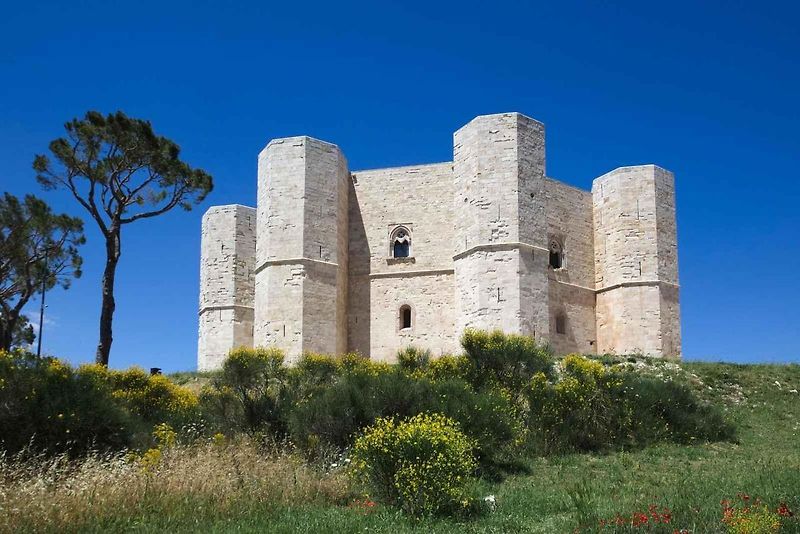 Letecký pohled na Castel del Monte.
