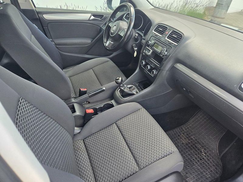 Volkswagen Golf Variant (2010) 1.2 TSI - fotka 15 z 18