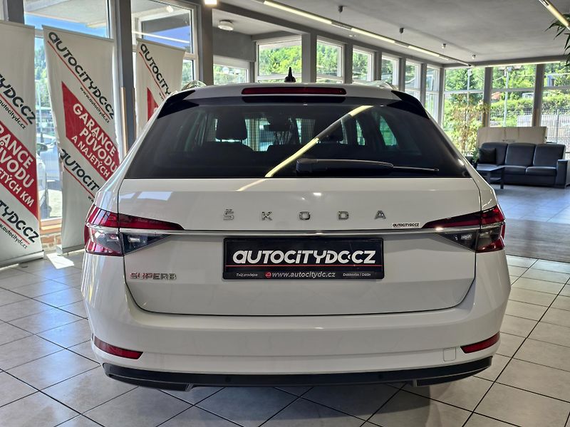 Škoda Superb 2.0 TDi DSG STYLE, ACC, KAMERA - fotka 6 z 25