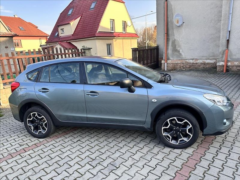 Subaru XV 2,0 i 4x4 1.majitel - fotka 2 z 24