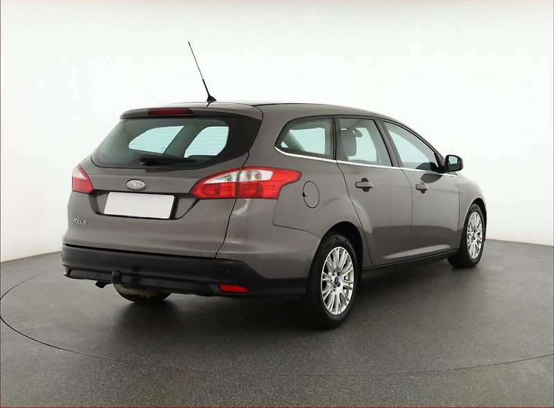 Ford Focus (2011) 1.6 TDCi, nová STK, Tažné - fotka 5 z 16