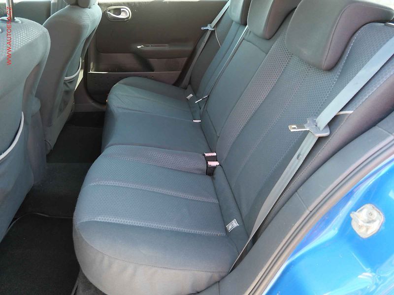 Renault Mégane (2004) 1.6 16V, AC - fotka 10 z 19