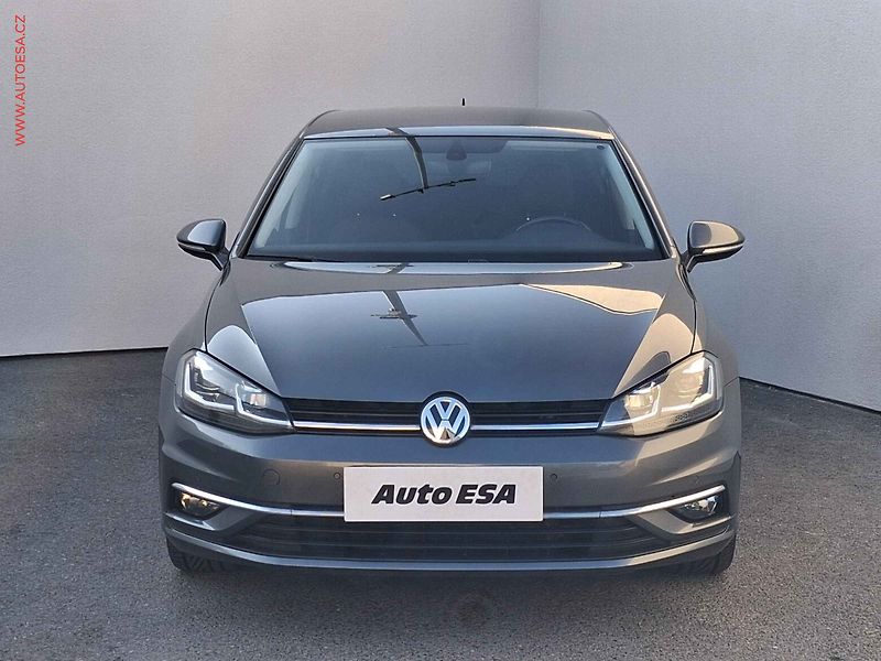 Volkswagen Golf (2018) 1.0TSI, ČR - fotka 2 z 16
