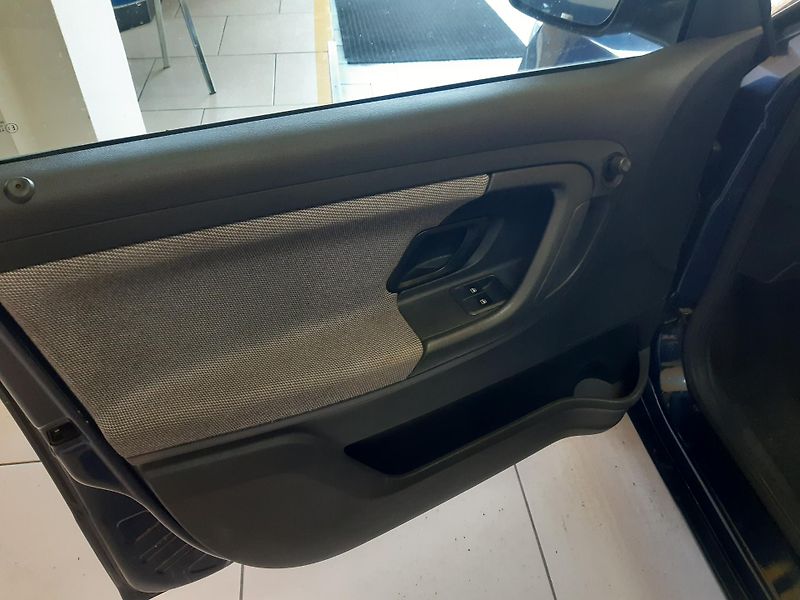 Škoda Fabia 1.2 TSI KLIMA ESP - fotka 12 z 18