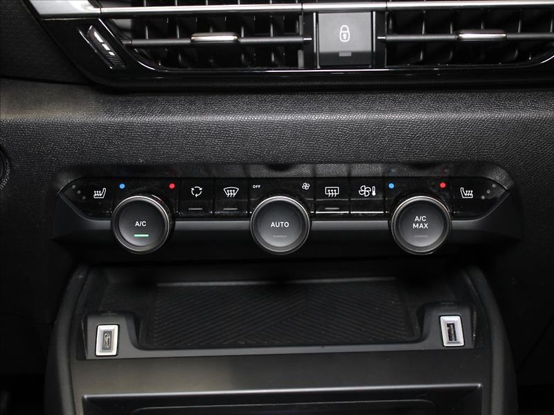 Citroën C4 1,5 HDi 96kW AT Shine TAŽNÉ - fotka 15 z 24