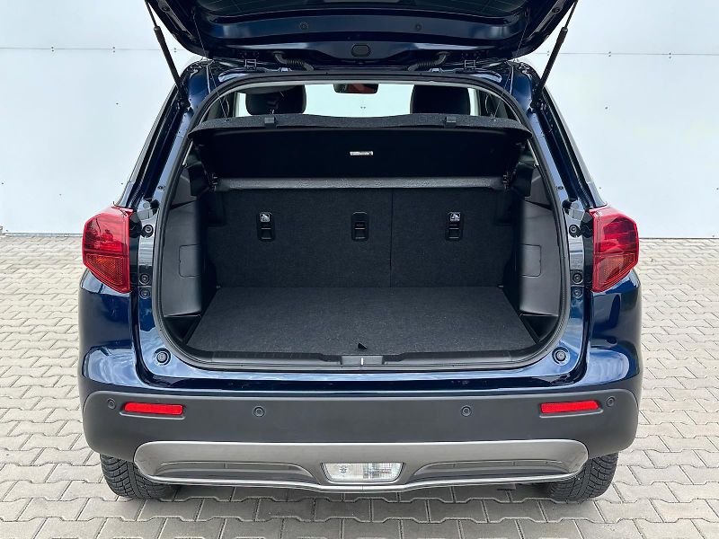 Suzuki Vitara 1,4 BoosterJet Elegance AllGri - fotka 10 z 28