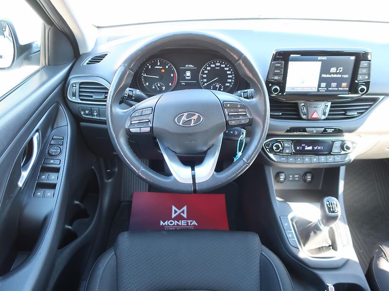 Hyundai i30 1.6CRDi 85kW STYLE NAVI ALU - fotka 15 z 31