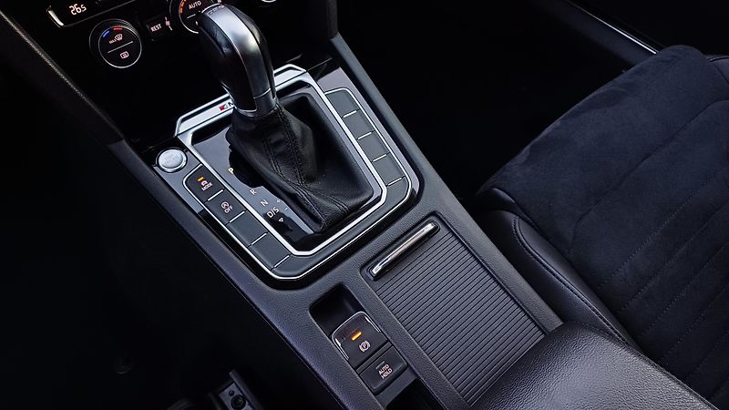 Volkswagen Passat Variant (2019) 2.0 Bi-TDI HIGHLINE - fotka 31 z 54