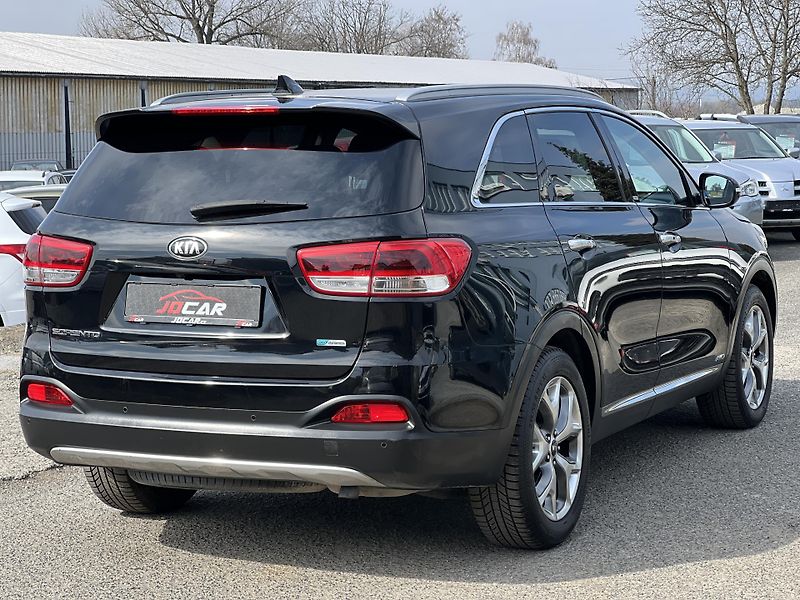 Kia Sorento 2.2CRDi REBEL 4x4 KŮŽE 7MÍST - fotka 7 z 52