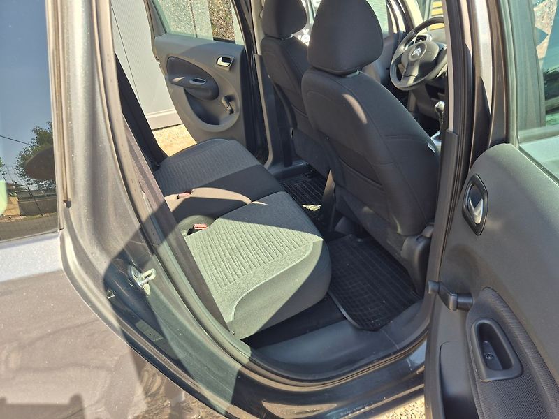 Citroën C3 Picasso 1.2 81kW Manuál - fotka 16 z 19
