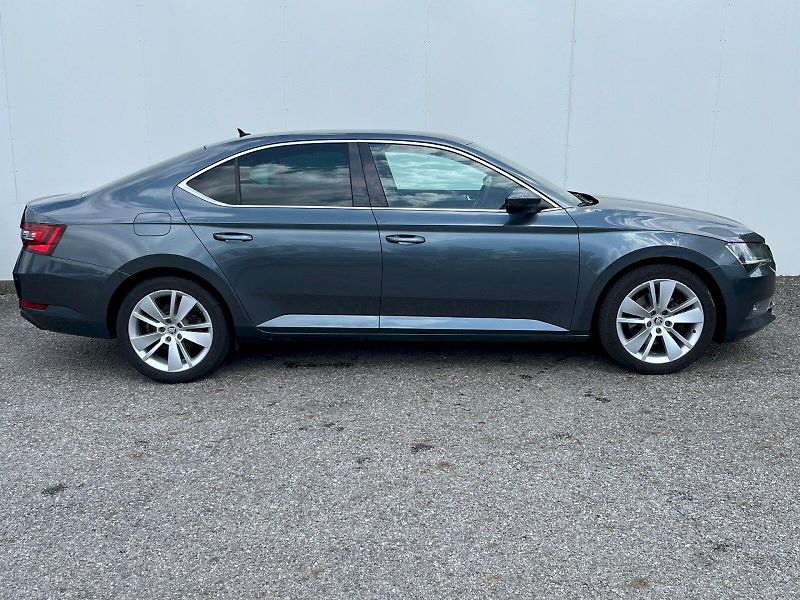 Škoda Superb (2019) 2.0 TDI 110kW Style - fotka 20 z 21