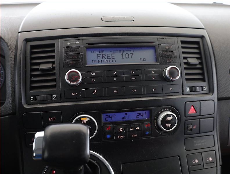 Volkswagen Multivan (2005) Comfortline 2.5 TDI - fotka 9 z 13