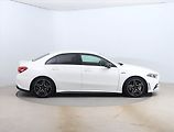 Mercedes-Benz Třídy A (2019) AMG line A 35 AMG 4MATIC - náhled 6