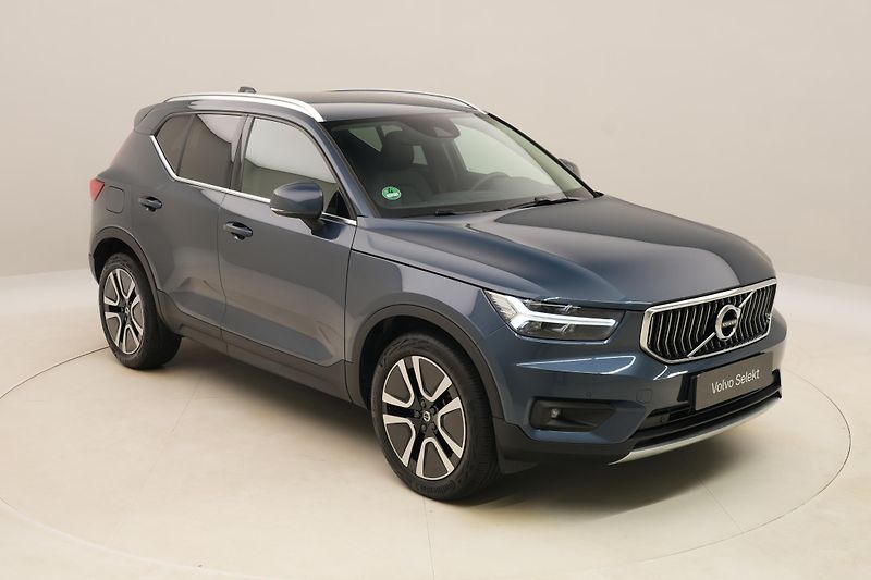 Volvo XC40 B4 AWD INSCRIPTION AUT CZ - fotka 16 z 42