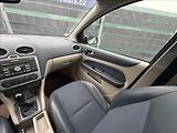 Ford Focus 1.6 Ghia - náhled 10