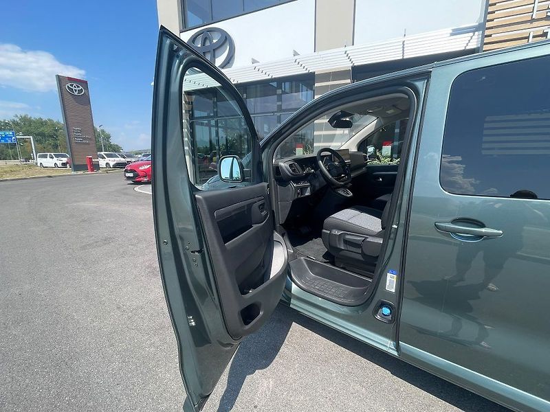 Toyota ProAce Verso 2.2D 180K Automat L2 Family 8S - fotka 12 z 29