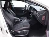 Mercedes-Benz Třídy A 2,0 45 265 kW 4Matic AMG Aut. - náhled 12