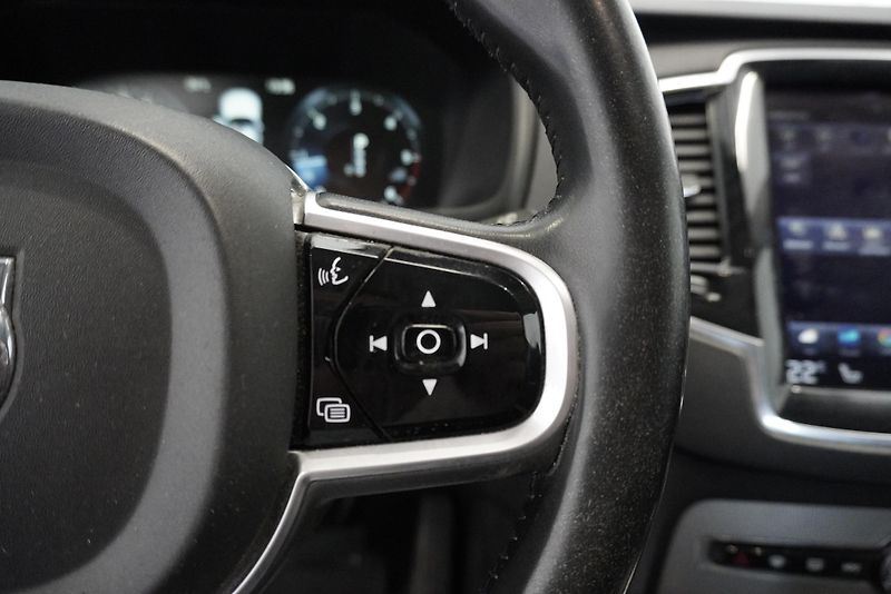 Volvo XC90 D5 AWD AUT. INSCRIPTION - fotka 20 z 34