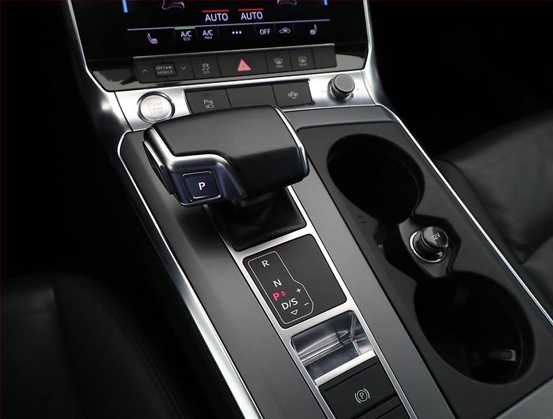 Audi A6 (2019) Sport 40 TDI - fotka 9 z 17