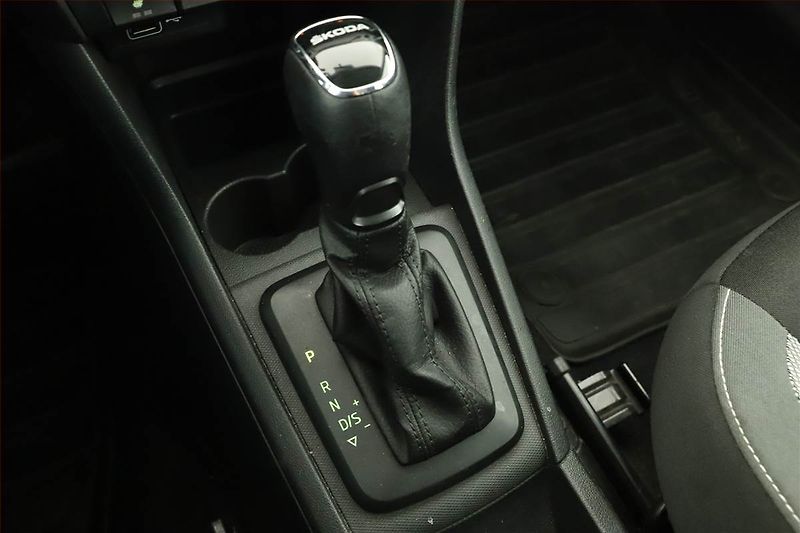 Škoda Rapid (2019) 1.0 TSI, Automat - fotka 12 z 14
