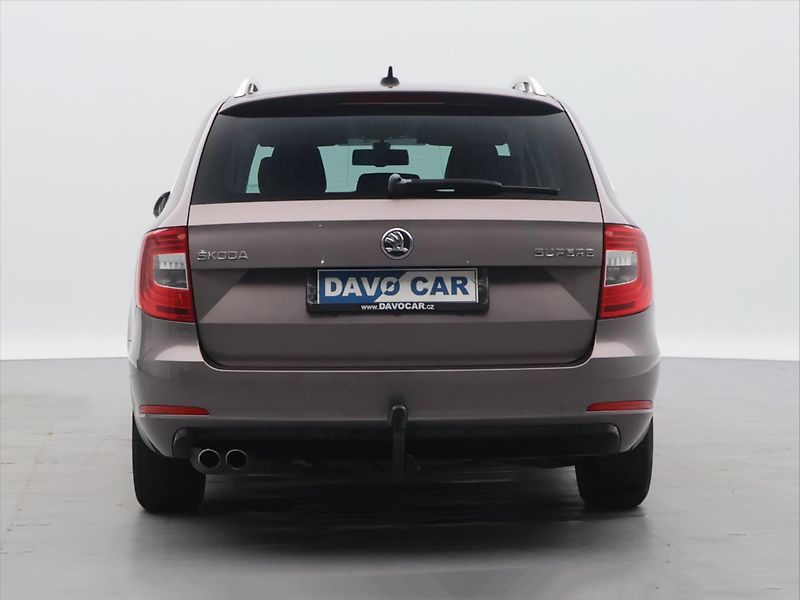 Škoda Superb 2,0 TDI 103kW DSG Elegance - fotka 6 z 31