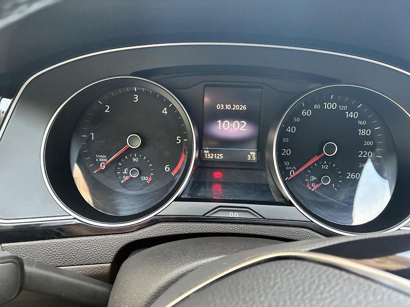 Volkswagen Passat (2016) - fotka 2 z 16