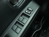 Toyota Yaris (2012) 1.5 Hybrid, Automat, Navi - náhled 17