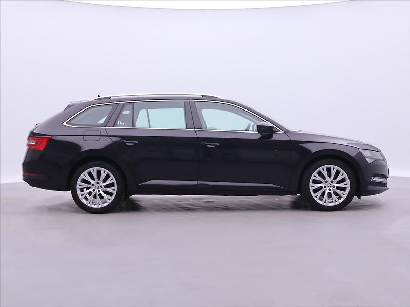 Škoda Superb 2,0 TDi Style 4x4 DSG DPH CZ - fotka 8 z 33