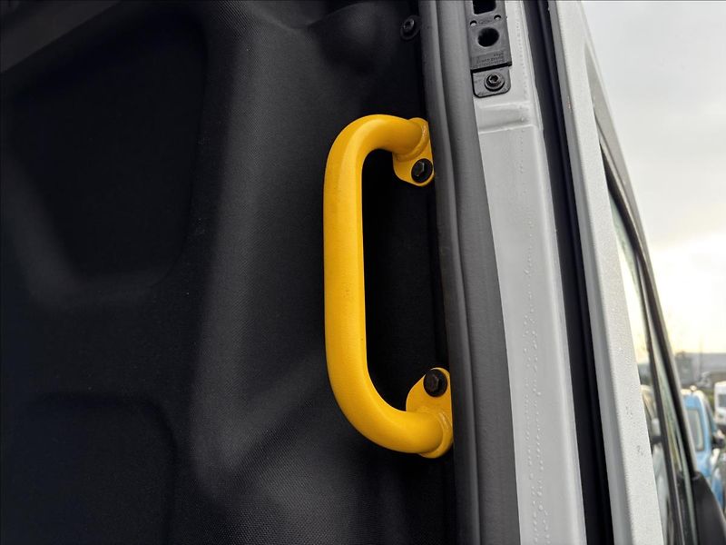 Ford Transit 2,0 EcoBlue 96kW L3 - fotka 16 z 40