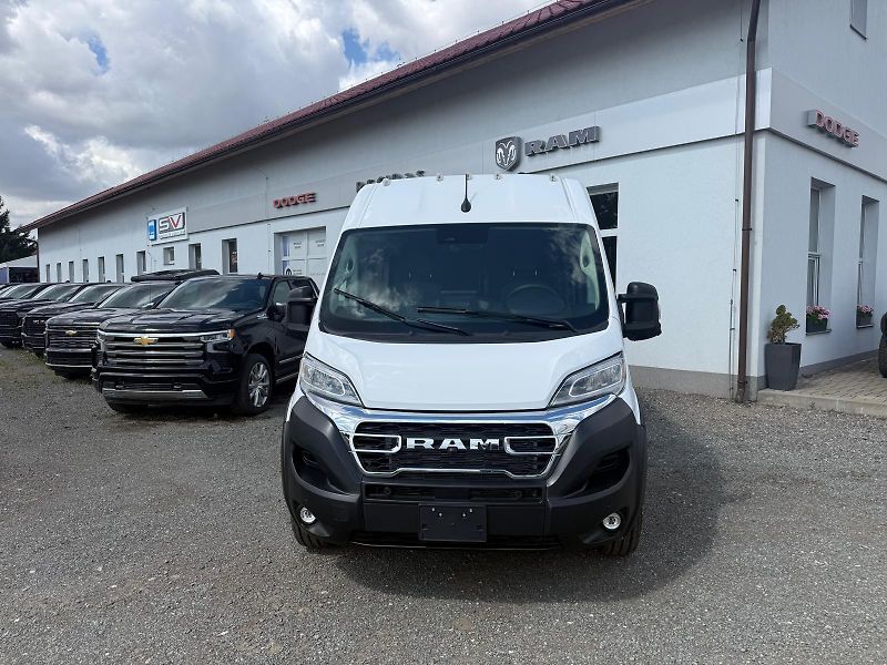 RAM ProMaster (2025) 3500 SLT 3.6L V6 VVT High Roof - fotka 2 z 16
