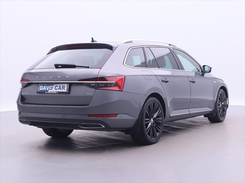 Škoda Superb 2,0 TDI 147kW CZ 4x4 L&K DSG D - fotka 7 z 52