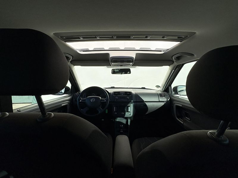 Škoda Fabia 1.2 TSI DSG / 77 kW Elegance - fotka 21 z 23