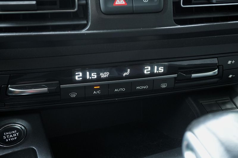 Citroën Berlingo XL 1.5 HDi, 7 - míst, ČR, HUD - fotka 22 z 38