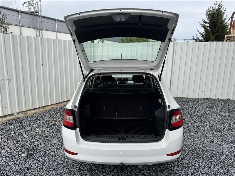 Škoda Fabia 1,0 TSI DPH tažné 1.maj. ČR - fotka 12 z 50
