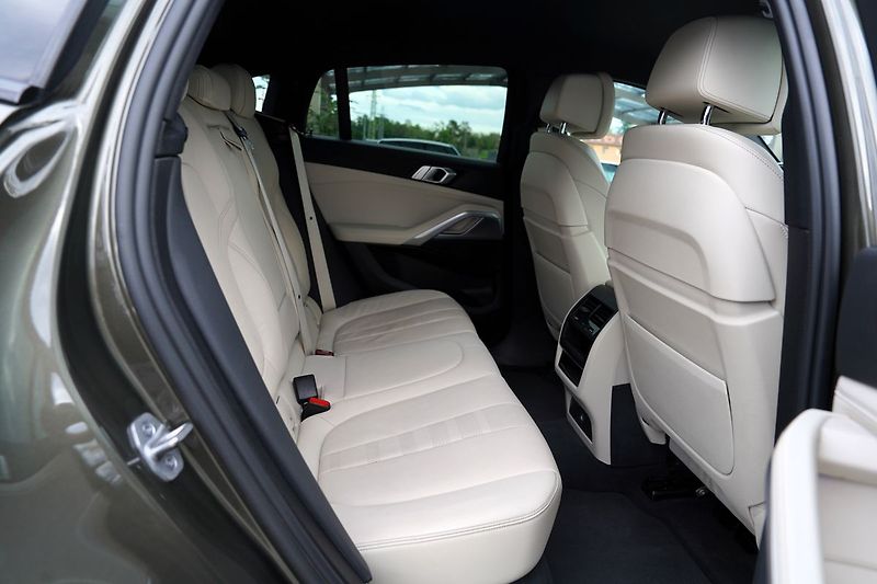 BMW X6 30d xDrive/Mpaket/DPH/1.maj. - fotka 30 z 47
