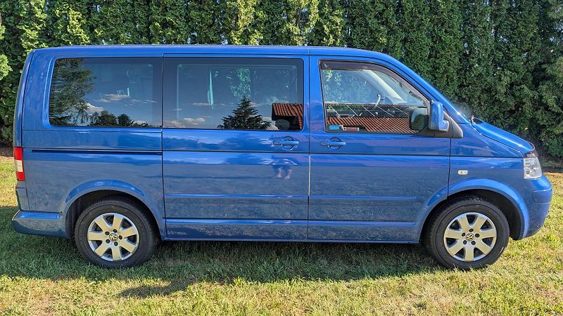 Volkswagen Multivan (2007) - fotka 7 z 39