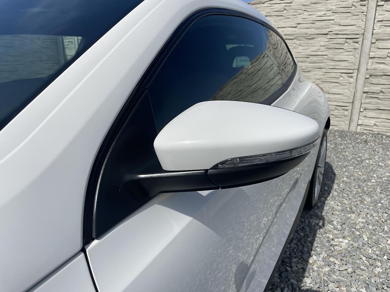Volkswagen Scirocco 1.4TSi 125PS SPORT EDITION TOP - fotka 25 z 178