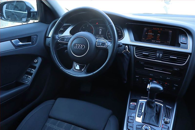 Audi A4 (2014) 2.0 TDI, Automat, Navi, Xenony - fotka 7 z 26