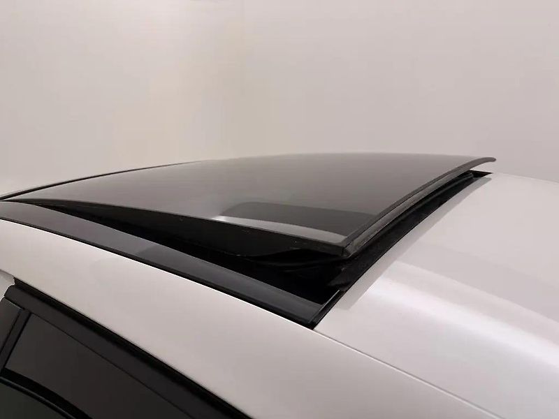 Citroën ë-C4 X 100kW 50kWh SHINE Panorama DPH - fotka 10 z 10