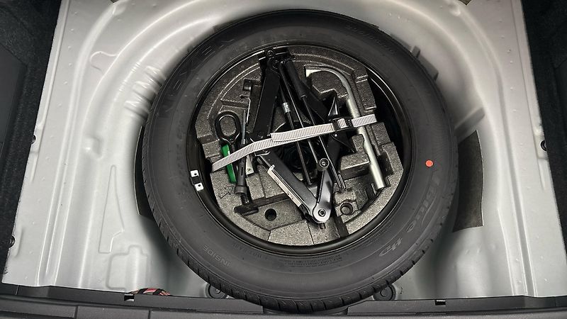 Škoda Superb 2.0 TDI Ambition Combi - fotka 20 z 25
