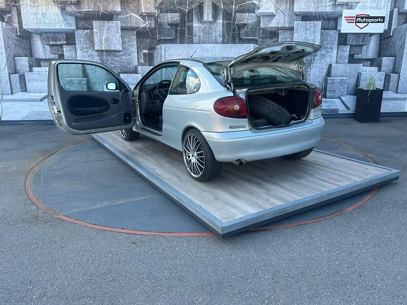 Renault Mégane (2001) 1.6i 16V - 79KW - fotka 10 z 20