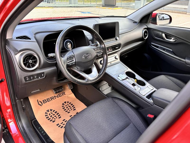 Hyundai Kona EV64kWh-150KW,  REZERVACE - fotka 10 z 38